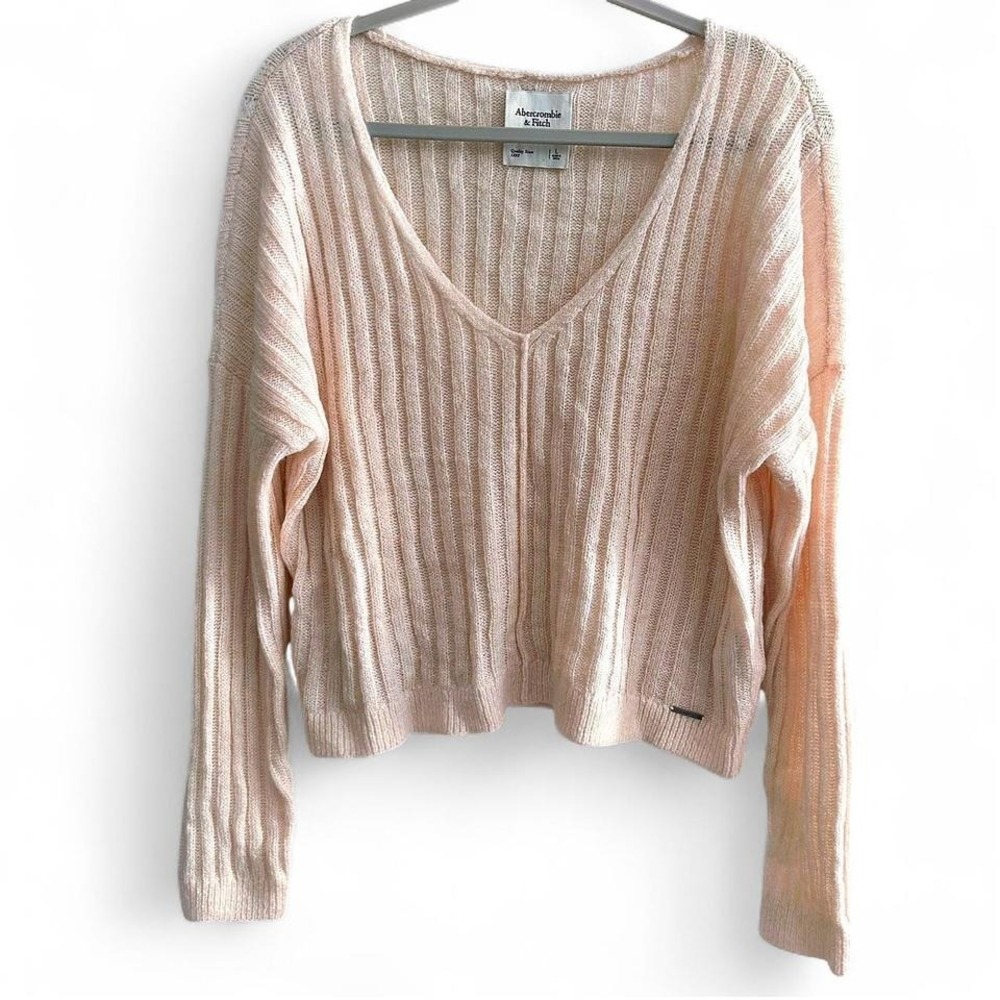 Abercrombie & Fitch Light Pink Ribbed V-Neck Lightweight Sweater L Coquette